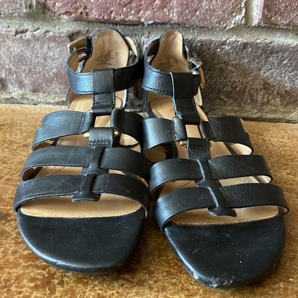 Naturalizer black leather strappy gladiator sandals - Picture 3 of 7